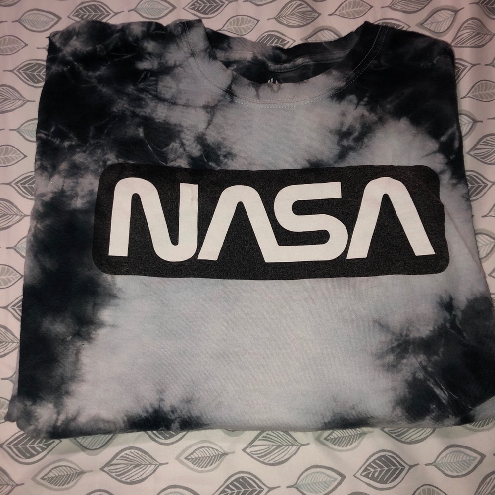 Aeropostale NASA longsleeve tee